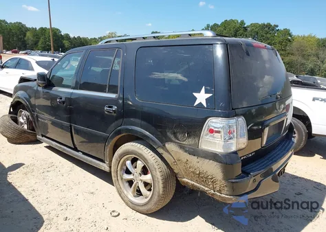 2006 Lincoln Navigator Luxury/Ultimate from USA, damaged, VIN 5LMFU27526LJ24413